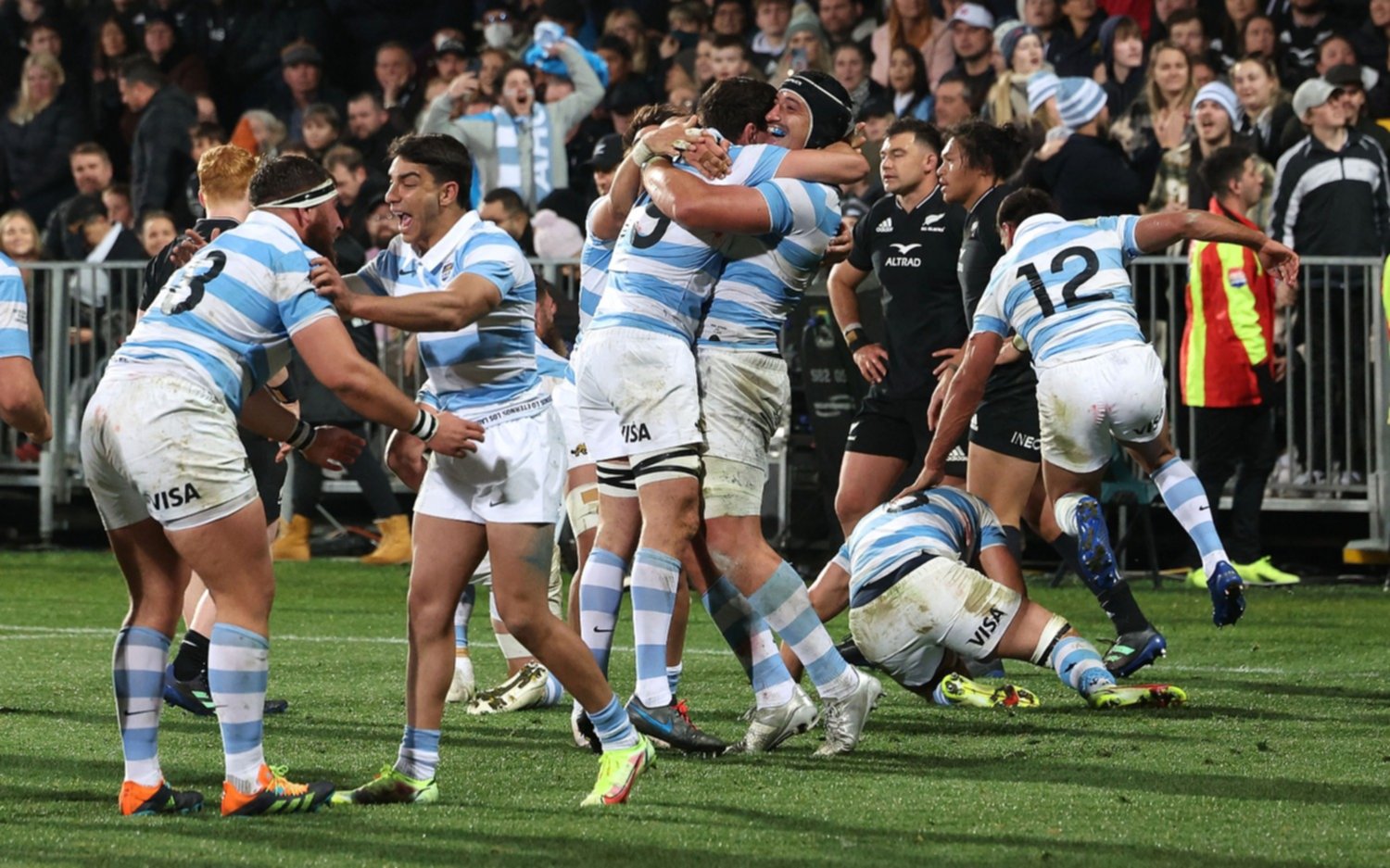 VIDEO. ¡Histórico! Los Pumas le ganaron a Nueva Zelanda por primera vez en su casa 