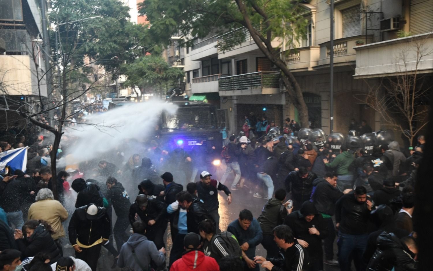 Alberto Fernández: "Es imperioso que cese el hostigamiento a la vicepresidenta"