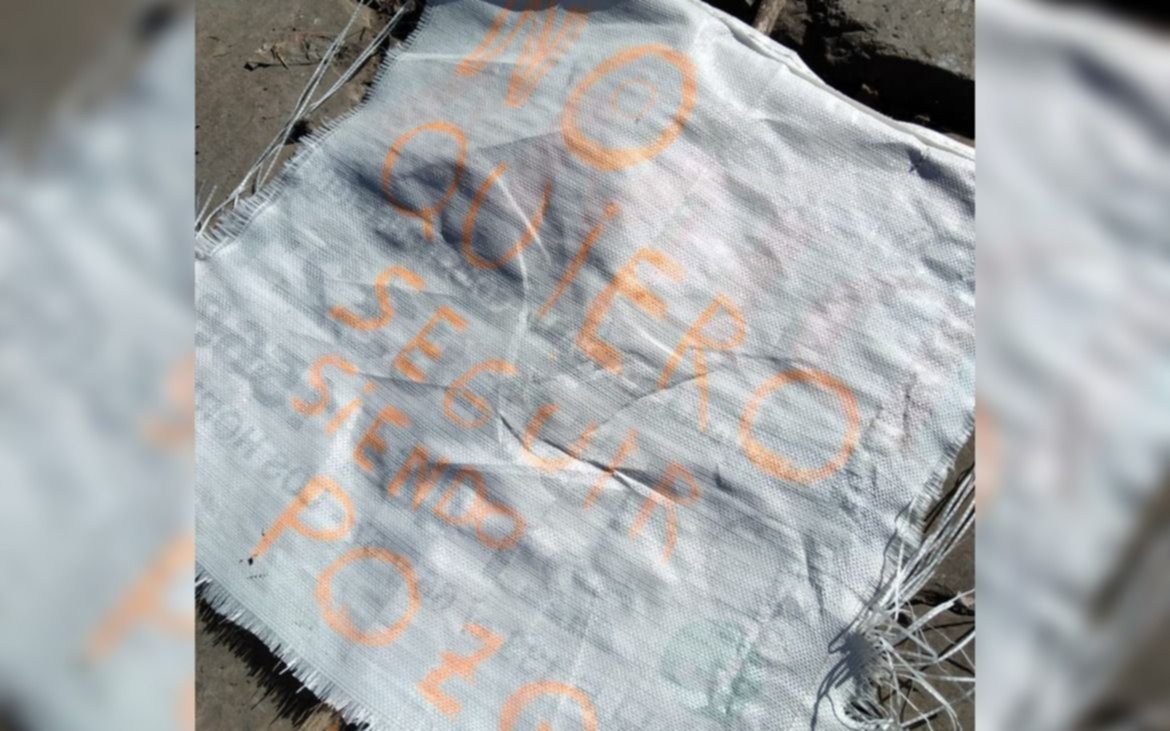 “No quiero seguir siendo pozo”, la particular maniobra de los vecinos para reclamar mejoras