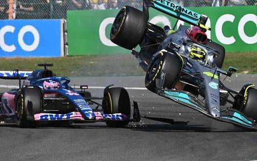 La F1 al rojo vivo por un choque: Alonso dijo "Hamilton es un idiota" y el inglés le contestó