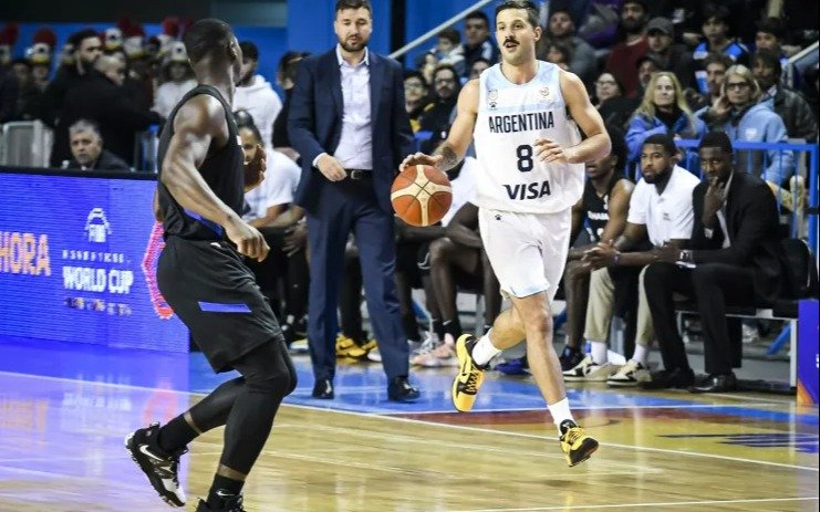 Con Campazzo y Deck iluminados, la Selección de básquet ganó y acaricia el Mundial