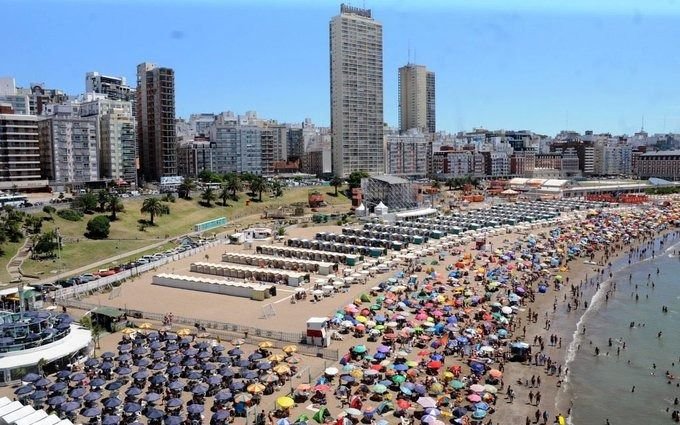 Aumento de VTV, nafta, peajes y alojamiento: ¿cuánto cuesta la escapada para el próximo finde largo a la Costa?