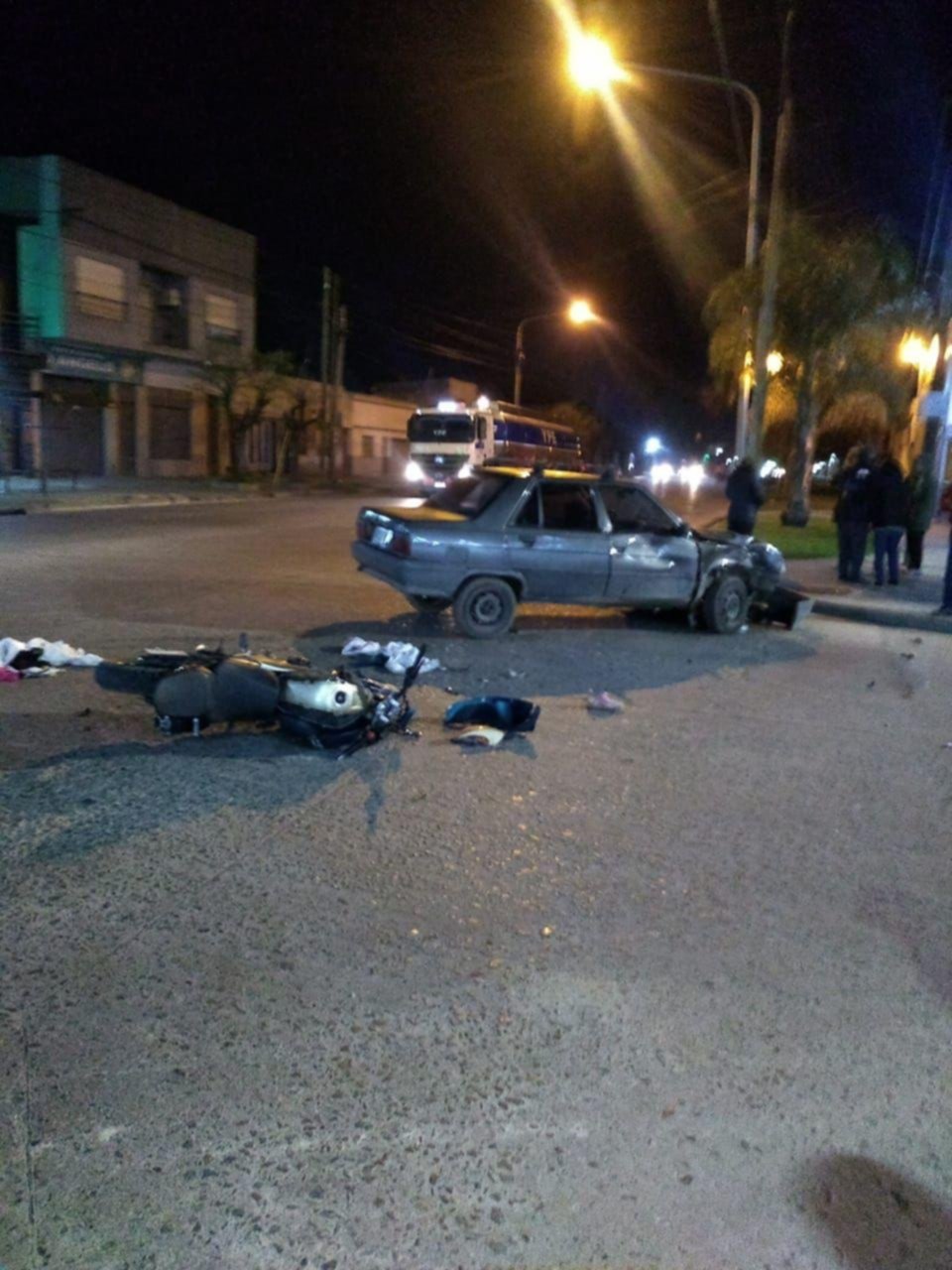 Desconsuelo por la muerte de una chica embarazada en un accidente