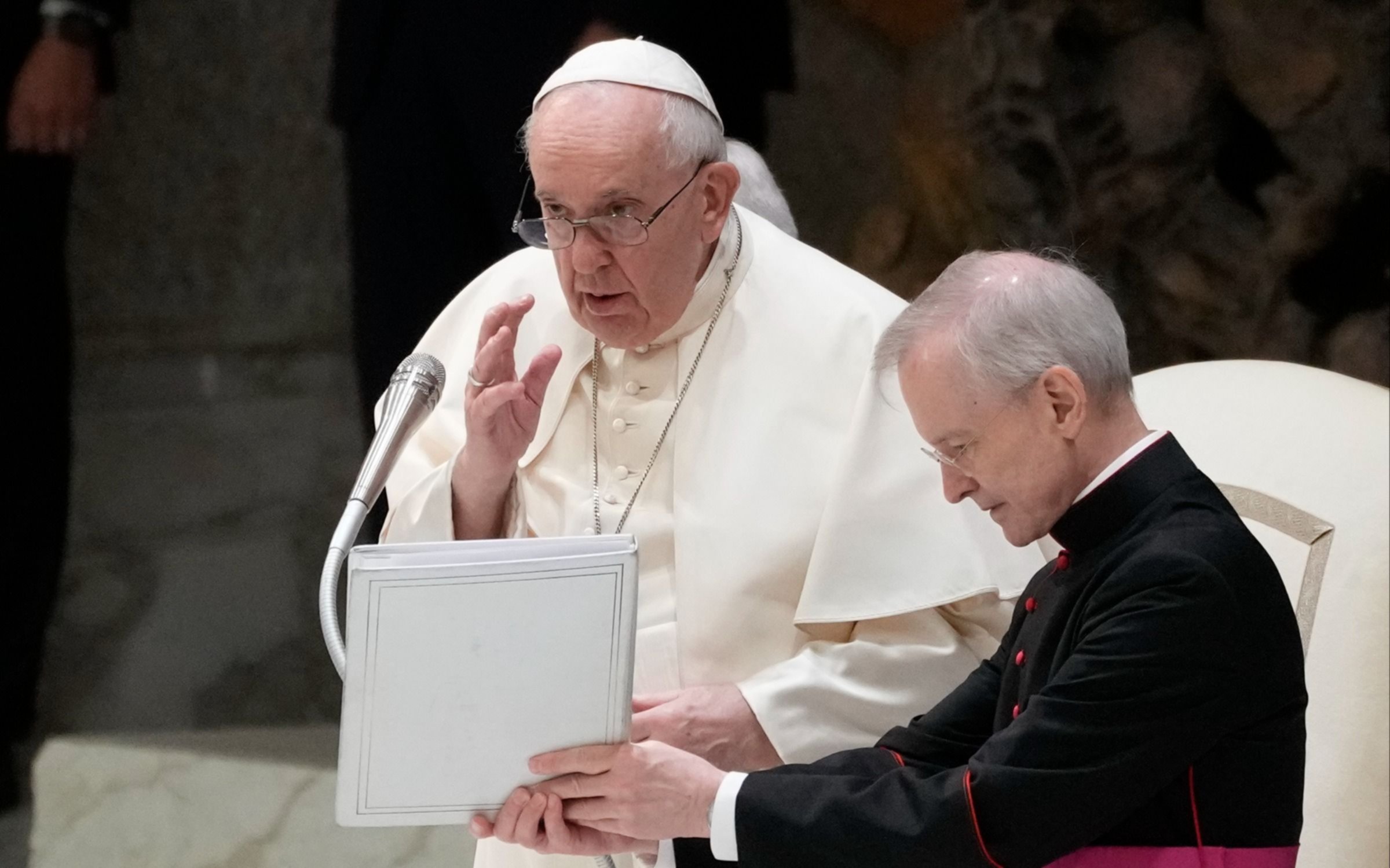 Para el Papa "estamos viviendo la III Guerra Mundial"