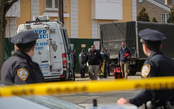 Nueva York prohíbe la portación de armas de fuego en lugares públicos