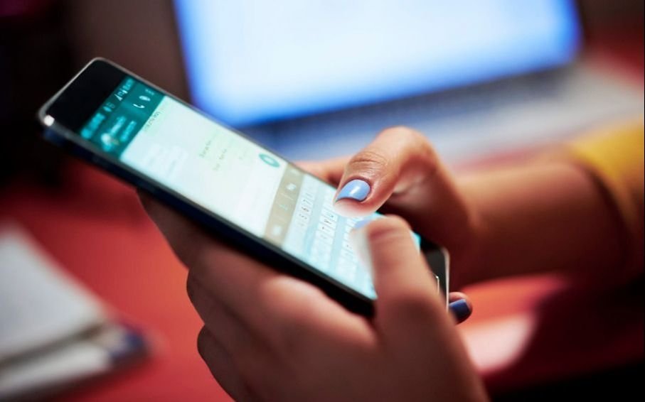 Provincia alertó sobre intentos de estafa con los turnos y entrega de carnets por WhatsApp