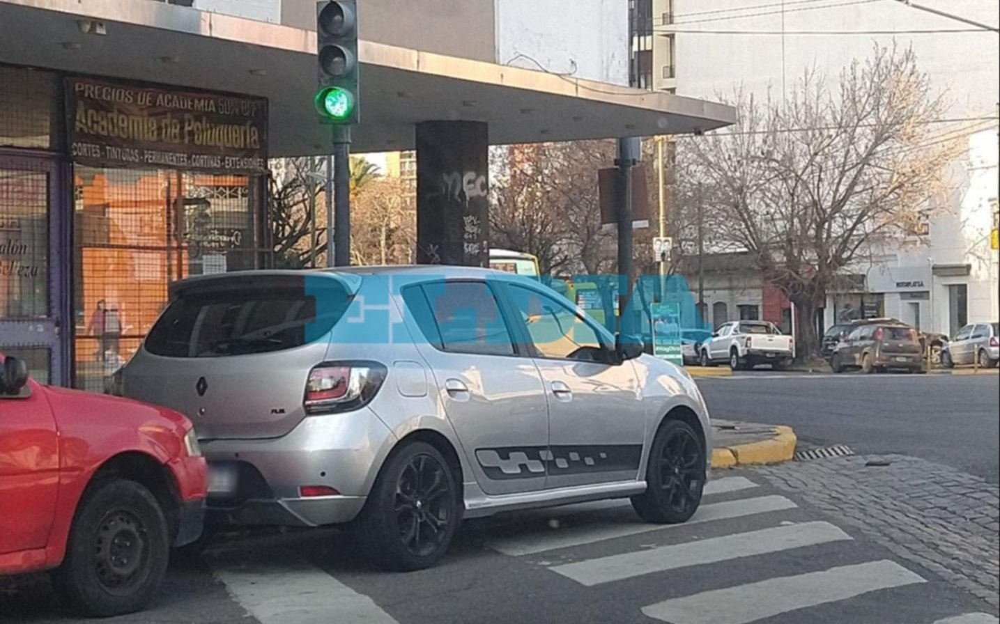 El "estacioná donde quieras", con luz verde en La Plata tras las vacaciones