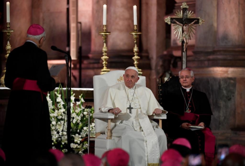 El Papa en Lisboa: fustigó al clero por los abusos