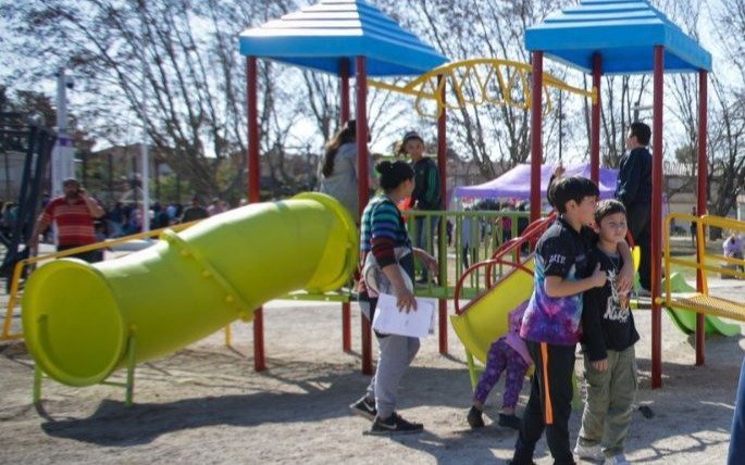 Bernal: obra de puesta en valor de la plaza "Campito Carlos Maier"