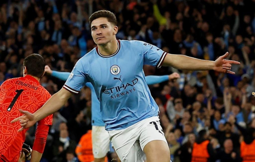 El City, con Julián, juega una final ante Arsenal