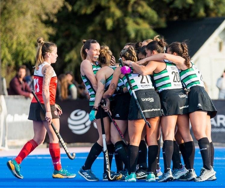 Santa Bárbara “A” arrancó con una goleada el Top 10 de hockey femenino: 5 A 2
