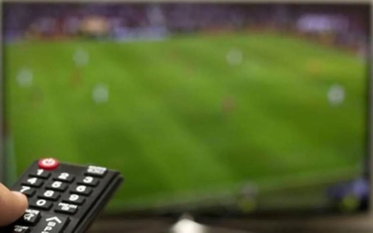 La agenda deportiva del domingo: partidos, horarios y TV
