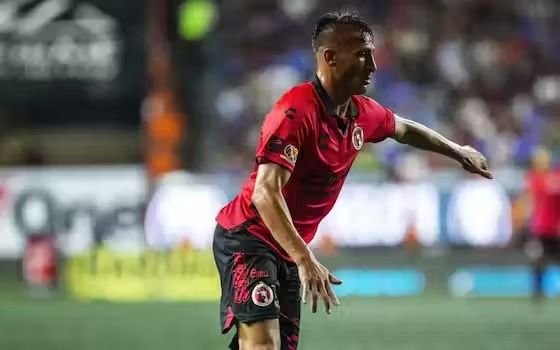 Braian Romero es nuevo jugador de Vélez y se sumó a la pretemporada en Córdoba