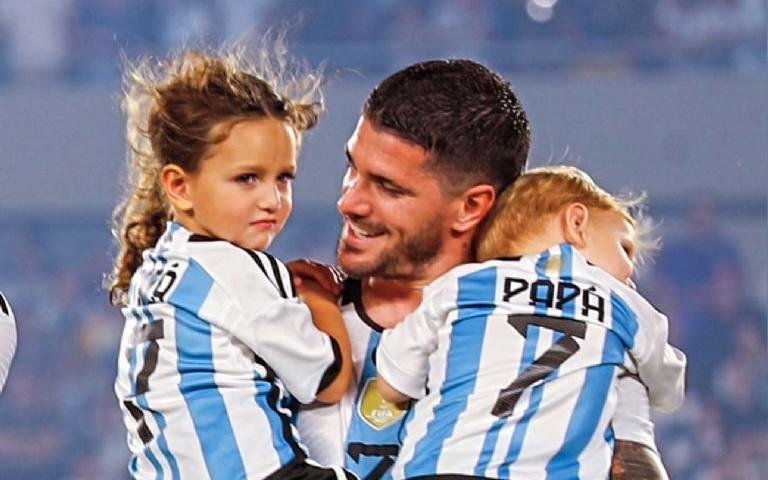 Grande, pa: Rodrigo de Paul, ¿resignó a Tini por sus hijos?