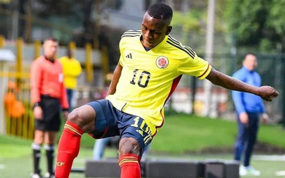 Estudiantes cerró su primer refuerzo: Alexis Manyoma