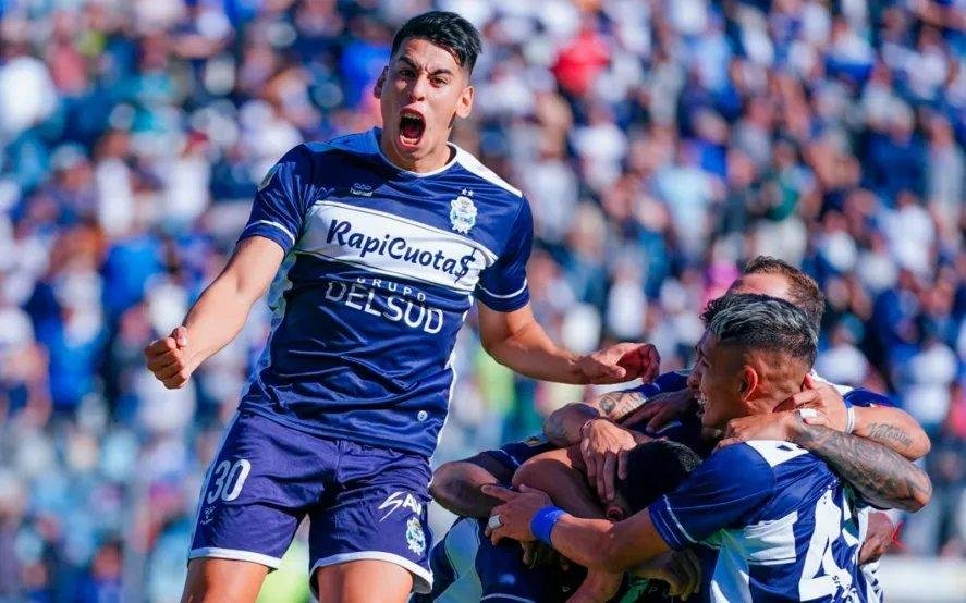 En Gimnasia tratan de convencer a Agustín Cardozo, pero Tigre se puso firme