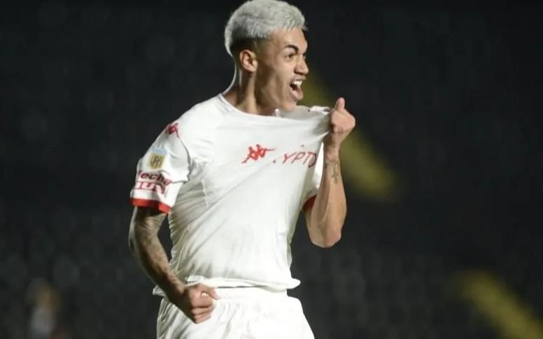 Huracán sigue en carrera y ahora va con Racing