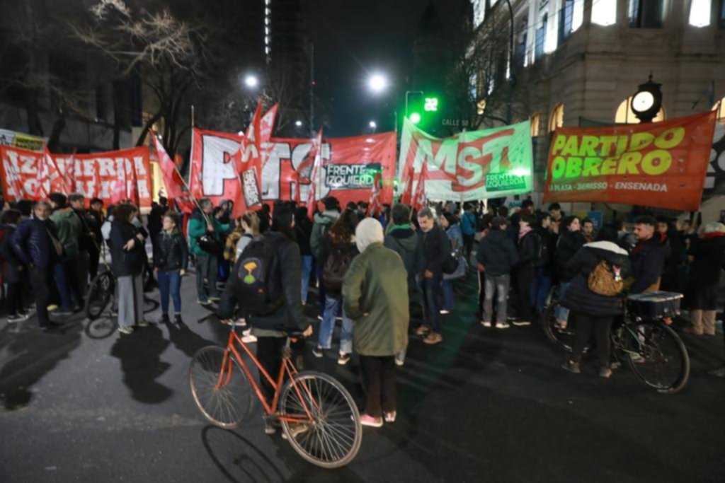 Murió un manifestante en una protesta en el Obelisco