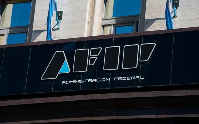 Ganancias: oficializaron el aumento del piso