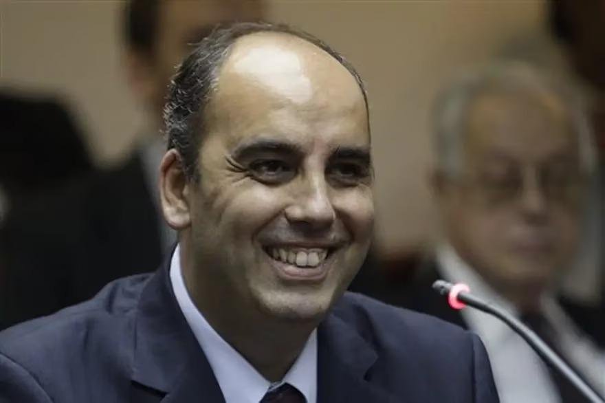 Piden a un juez que “se abstenga” de investigar las “sobreescrituras”