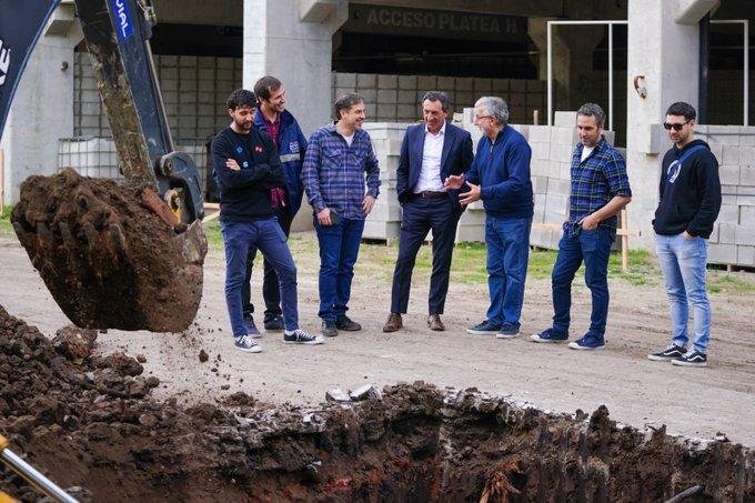 Una escalera hacia el Centenario para el estadio del Bosque