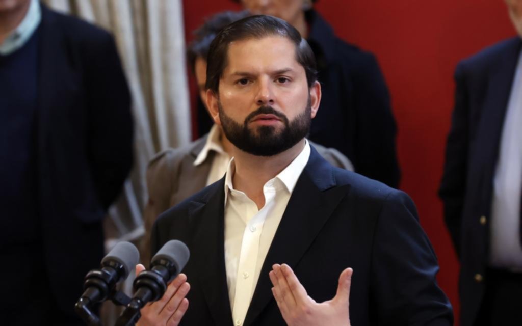 Boric cambia cuatro ministros en Chile, en medio de la crisis política