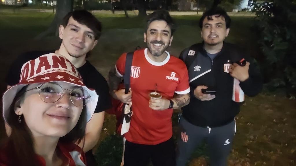 La filial Córdoba le dio una càlida bienvenida al plantel Pincha