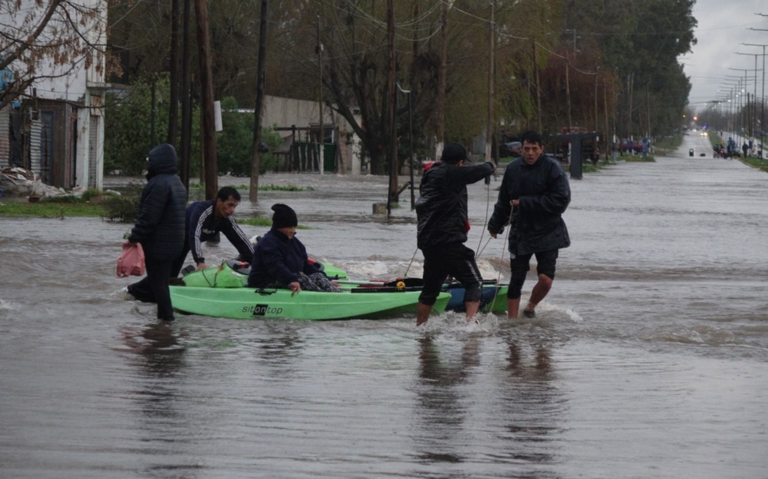 El día después de la inundación: ¿por qué desbordaron los arroyos de La Plata?