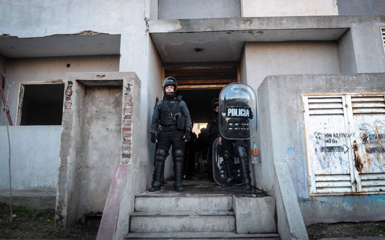 Desalojaron un intento de usurpación en el complejo habitacional de Villa Lugano