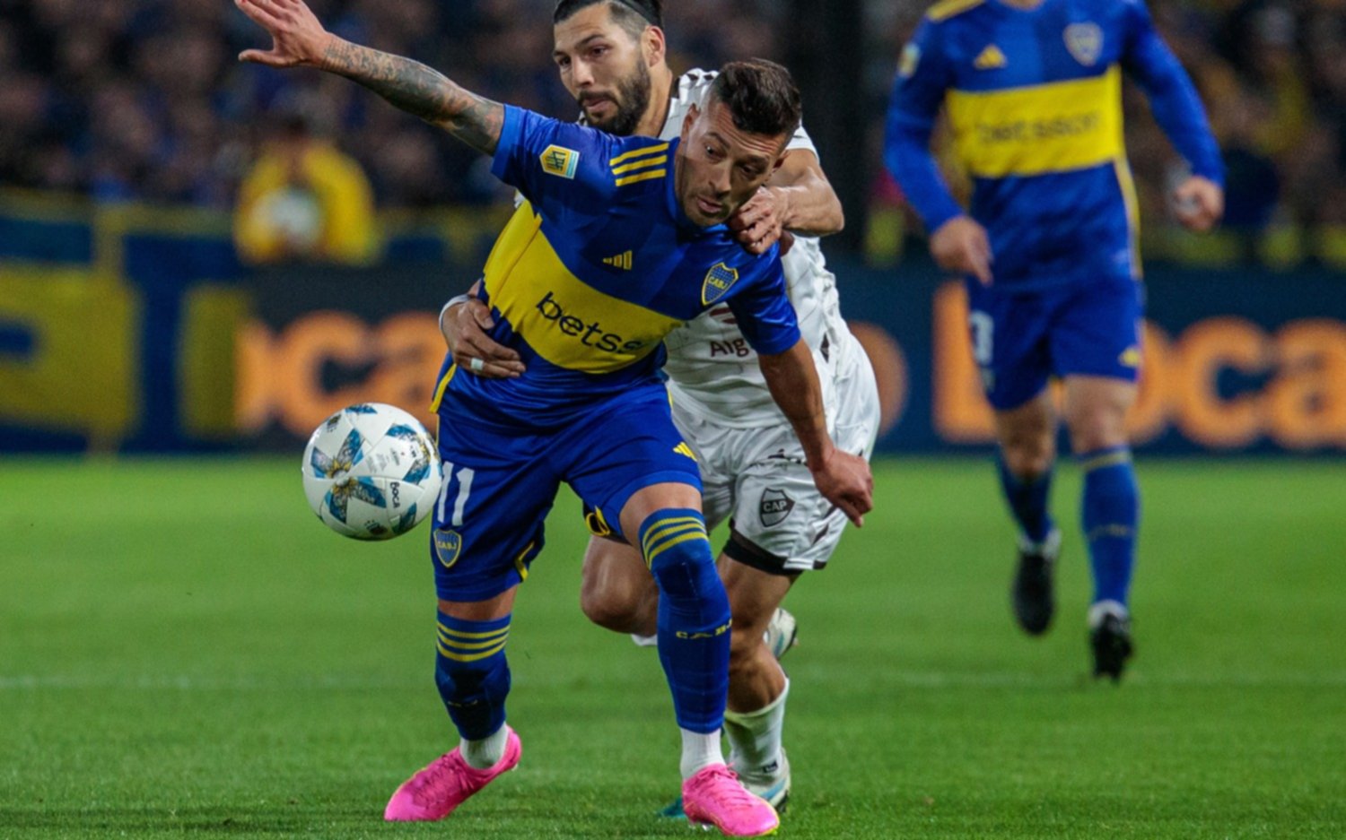En su debut, Boca le ganó 3 a 1 a Platense en la Bombonera