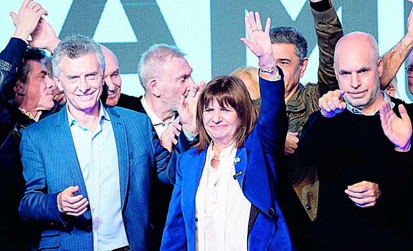 Elecciones 2023.- Macri coquetea con Milei, pero respalda a Bullrich