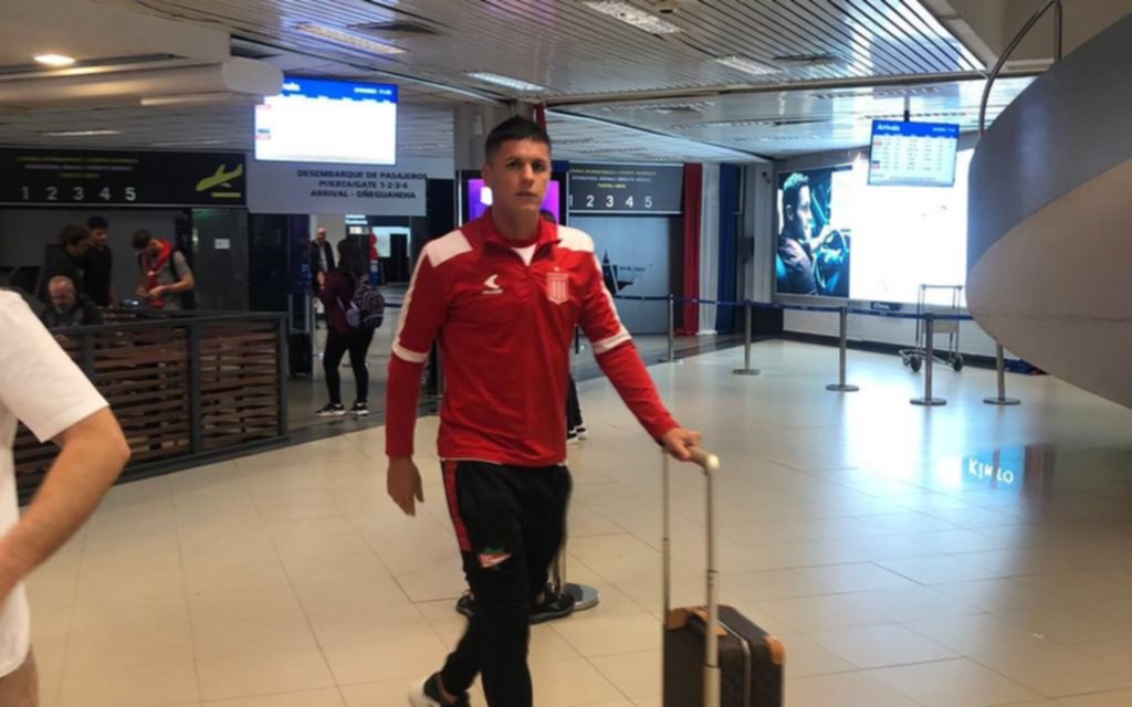 Estudiantes se instaló en Brasil, con los tres refuerzos y la presencia de Guido Carrillo