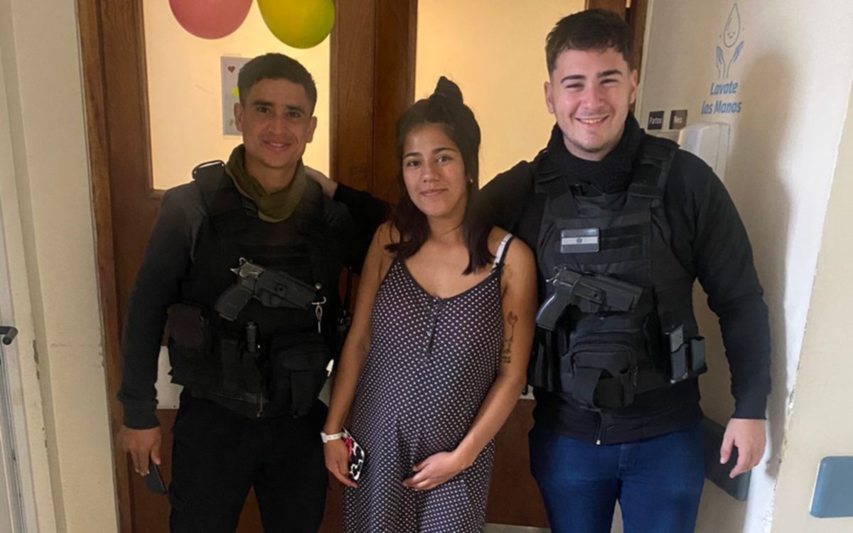 Dos policías parteros en San Carlos: la madre y su hijo, en excelente estado de salud