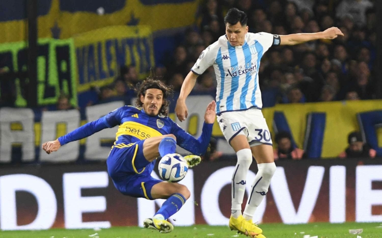 Boca y Racing empataron sin goles en la ida de los cuartos de final de Libertadores