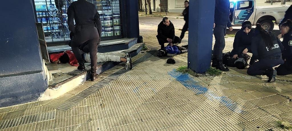 Robo, persecución y una banda juvenil al calabozo