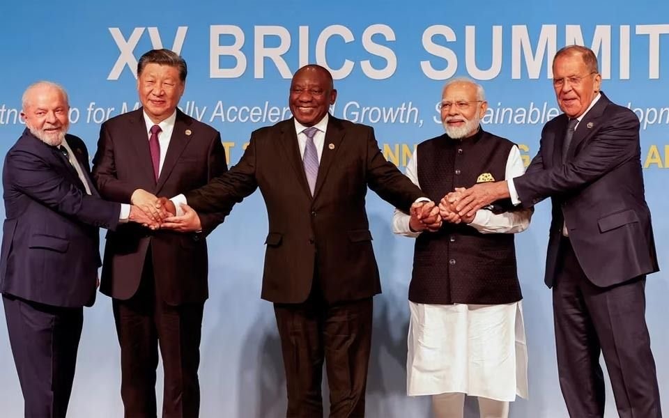 La oposición rechaza el ingreso de Argentina a los BRICS y piden que pase previamente por el Congreso