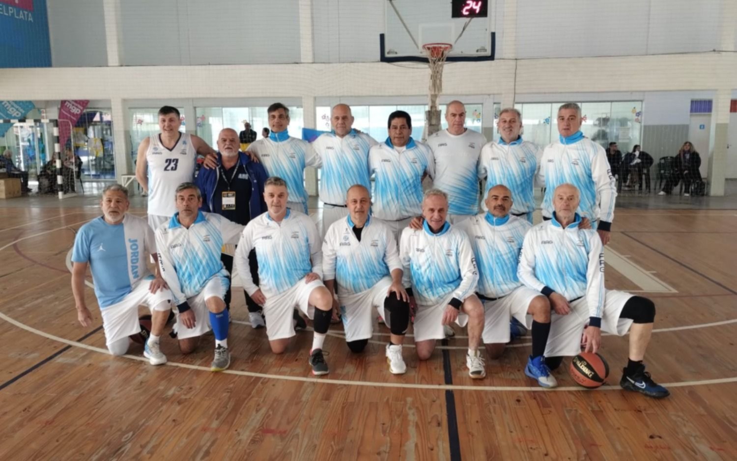 En la categoría M60 del Mundial de Maxibásquet, Argentina B se impuso ante Chile D por 60 a 47