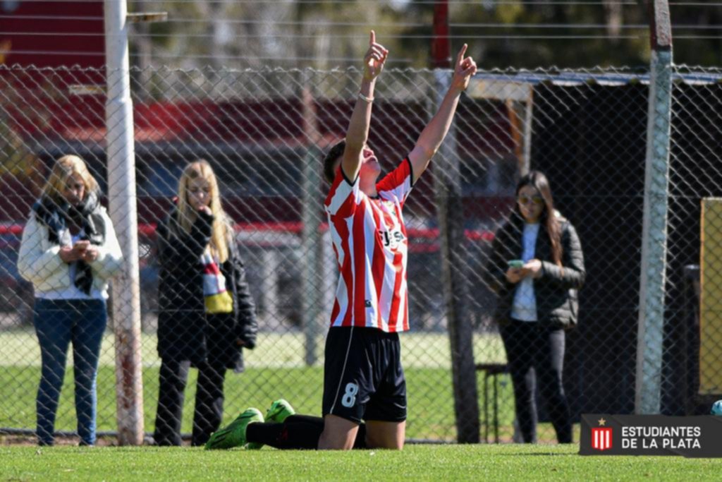 Los Juveniles sumaron 15 puntos ante Instituto