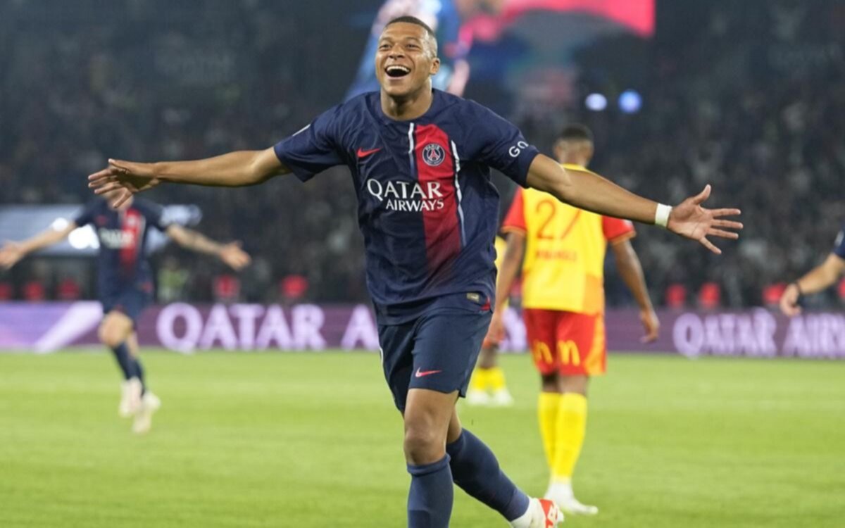 Doblete de Mbappé en el triunfo 3 a 1 de PSG sobre el Lens por la Ligue 1