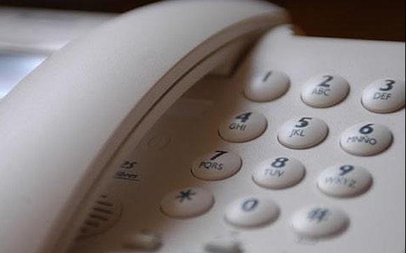 Reclamo por un teléfono fijo que falla desde el violento temporal