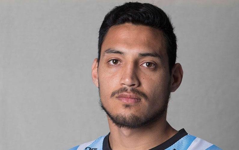 Firmó Abaldo y hoy llega Yonathan Cabral a La Plata