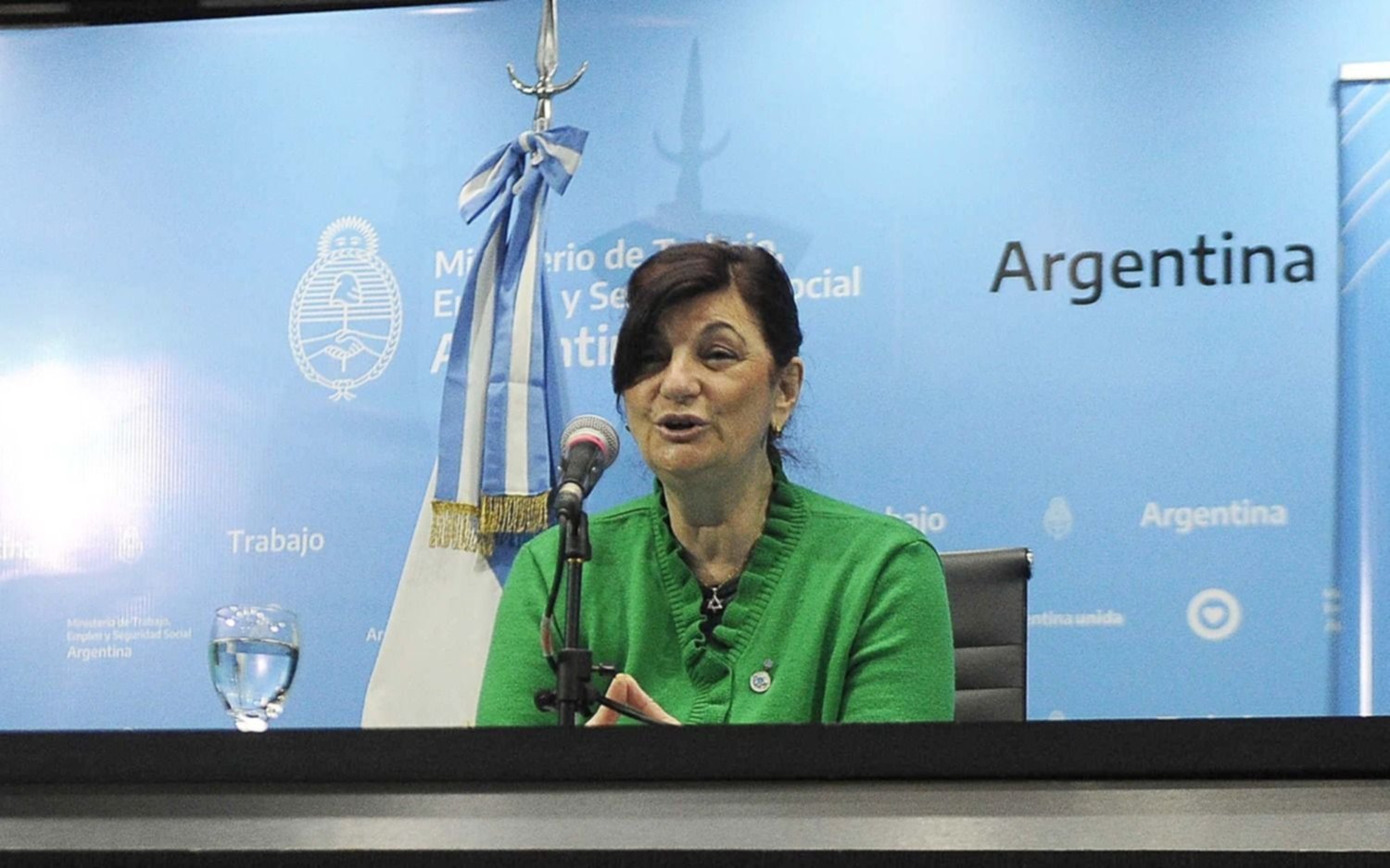 El Gobierno dio detalles de la suma fija a privados y estatales: cómo se pagará, cuándo y quiénes la percibirán
