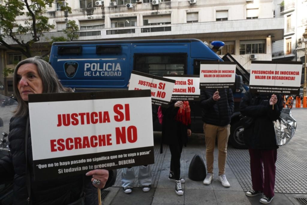 Empezó el juicio por un abuso grupal en Palermo