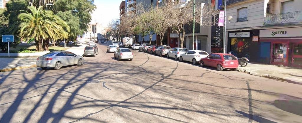 Un maxikiosco “24 horas” expuesto todo el día a ser blanco de la delincuencia
