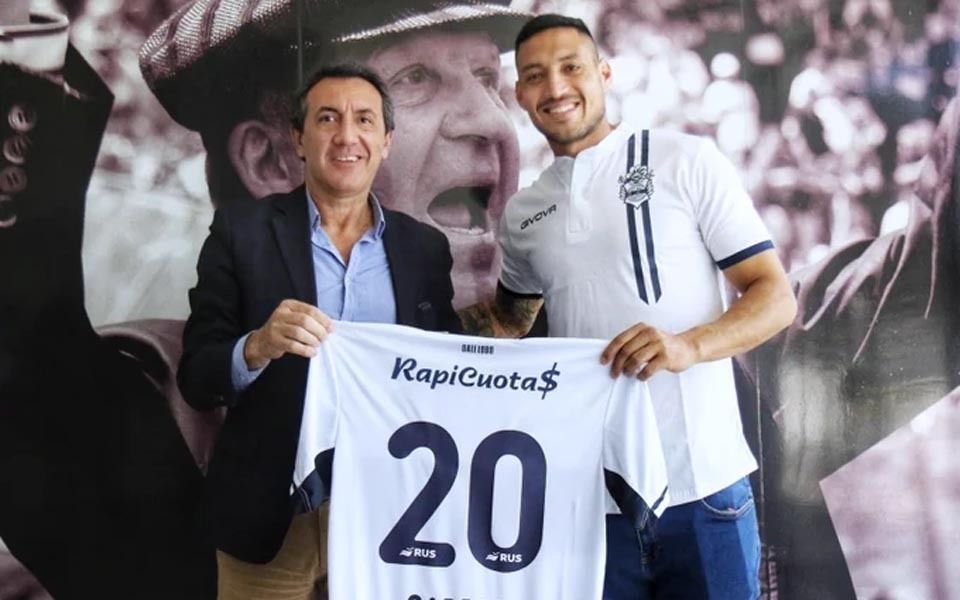 Gimnasia presentó a Yonathan Cabral, el quinto refuerzo del Lobo