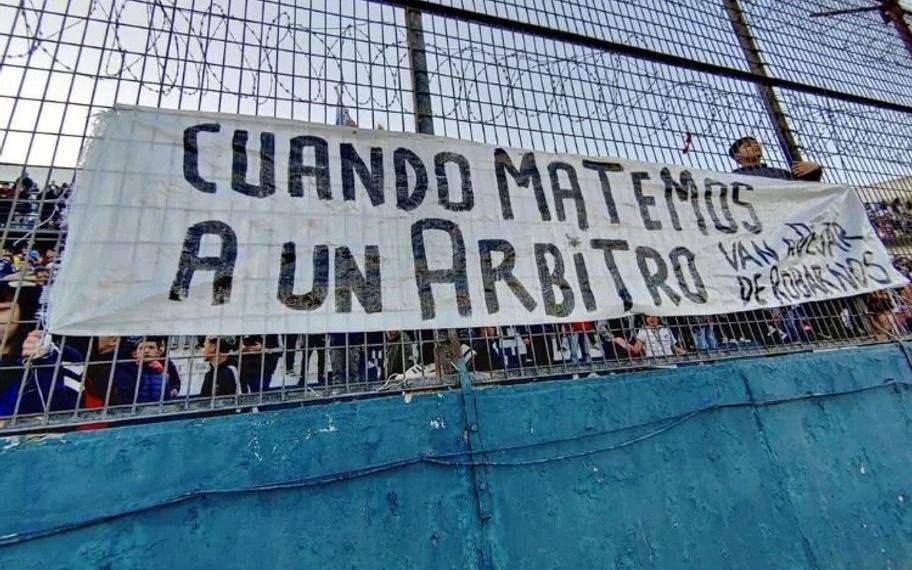 Seguridad sancionará a Quilmes por una bandera contra los árbitros