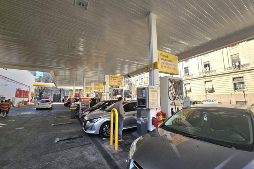 Días de promo, App y tarjeta: rebusques en las estaciones de servicio