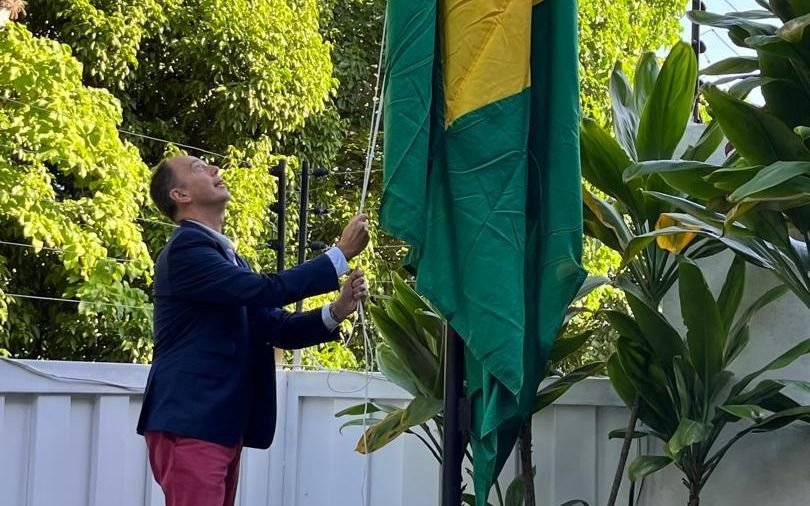 Brasil ya asumió la custodia de la Embajada argentina en Caracas: el agradecimiento de Milei a Lula