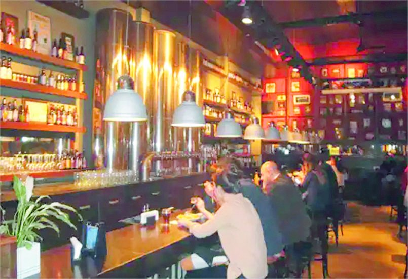 El goteo de la crisis en la gastronomía regional se lleva otras dos cervecerías