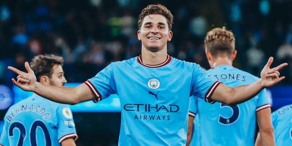 Julián Álvarez podría seguir en el PSG: ¿paga 70 millones de euros?